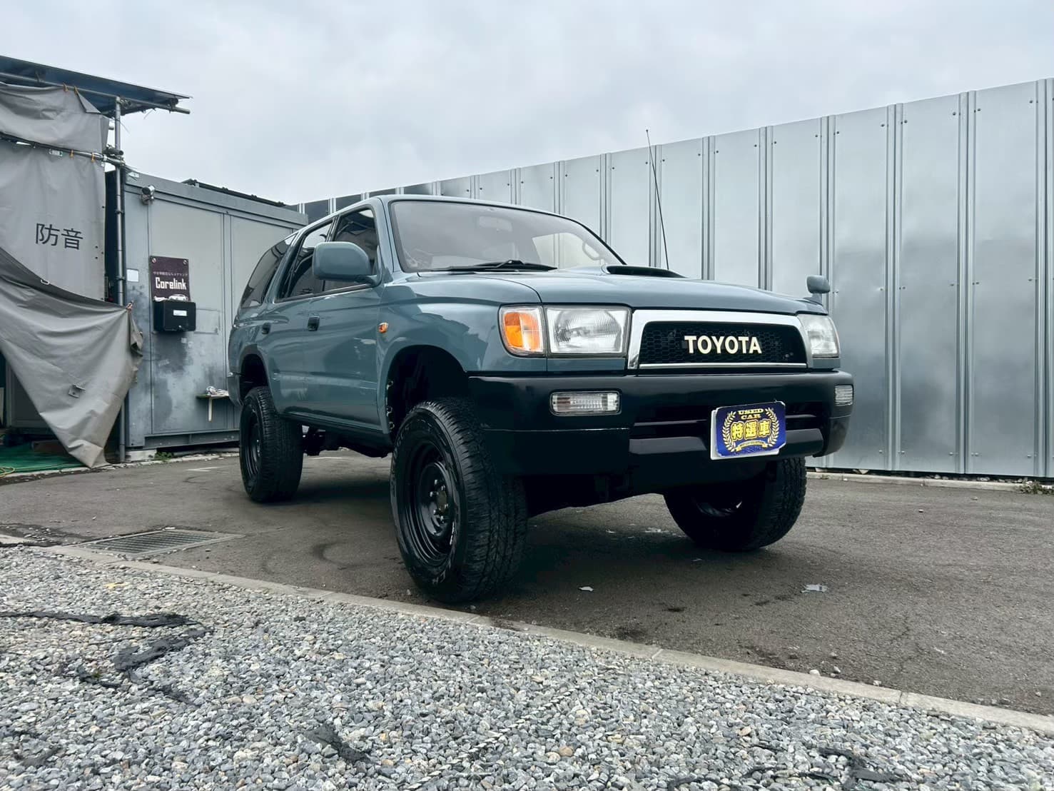平成9年 ハイラックスサーフ 185系 SSR-X 4WD